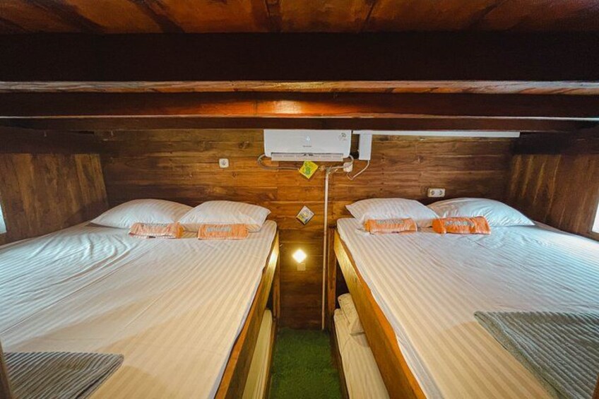 2 Day Komodo Island Sailing Adventure with Snorkeling & Dragons 4