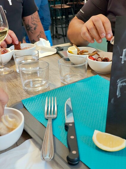 Picture 13 for Activity Gourmet Toulon: Culinary History and Food Tastings 2