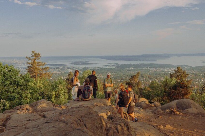 Private Summit Moments – Vettakollen’s Panoramic Oslo Views 1