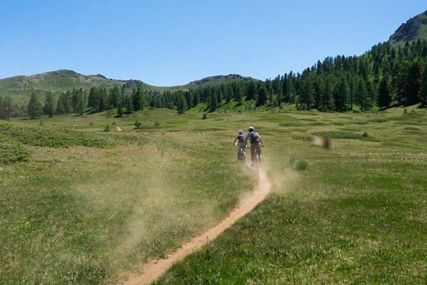 Alta Val di Susa Lakes and Peaks MTB Tour between Italy and France 3