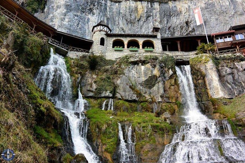 Private Day Trip from Grindelwald to Bern and Saint Beatus Caves 3