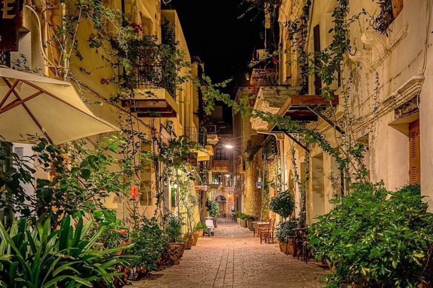 Explore Chania Old Town with Food and Live Music 2