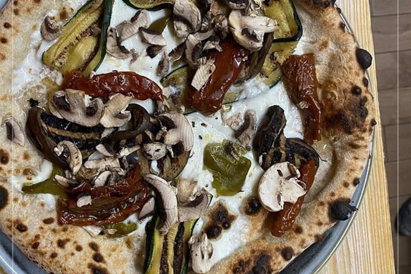 Gourmet Pizza Experience in Lecce with Wine and Dessert 3