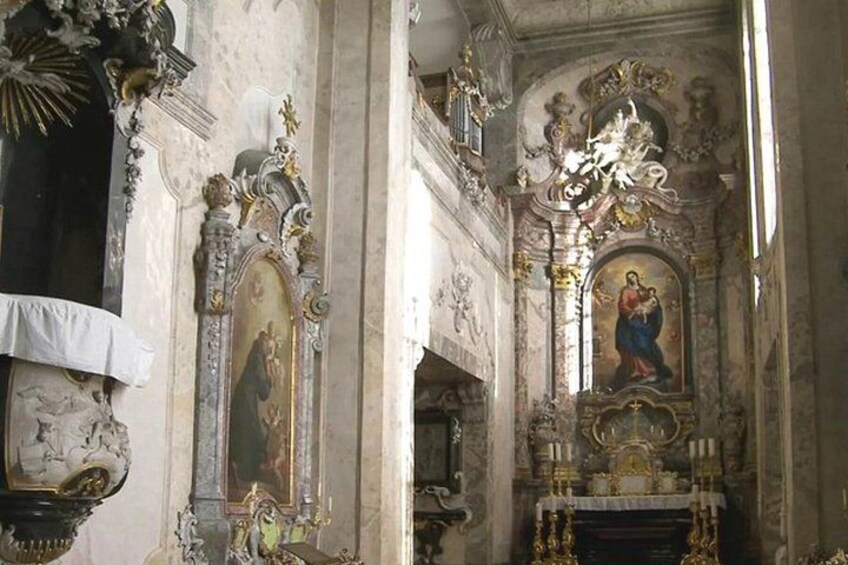 Cesky Krumlov Castle Interiors, Baroque Theatre, and Town Tour 4