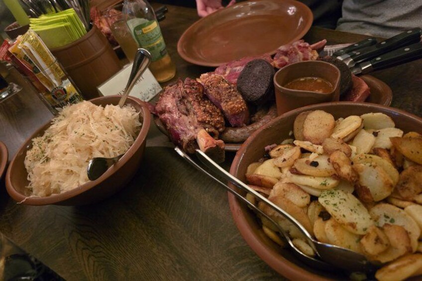 Cologne Culinary Beer House Tour with Unlimited Kölsch and Food 2