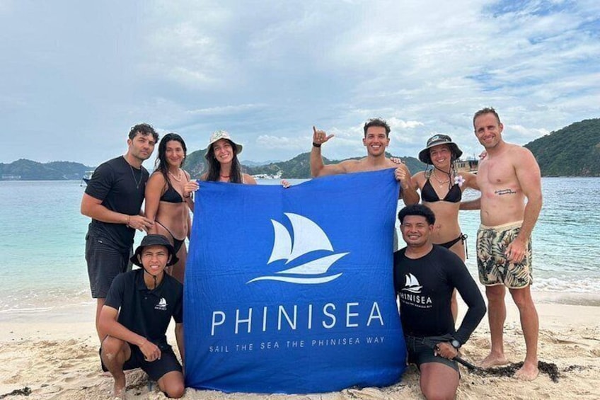 Komodo Island Speedboat Tour Padar Pink Beach with Snorkeling 3