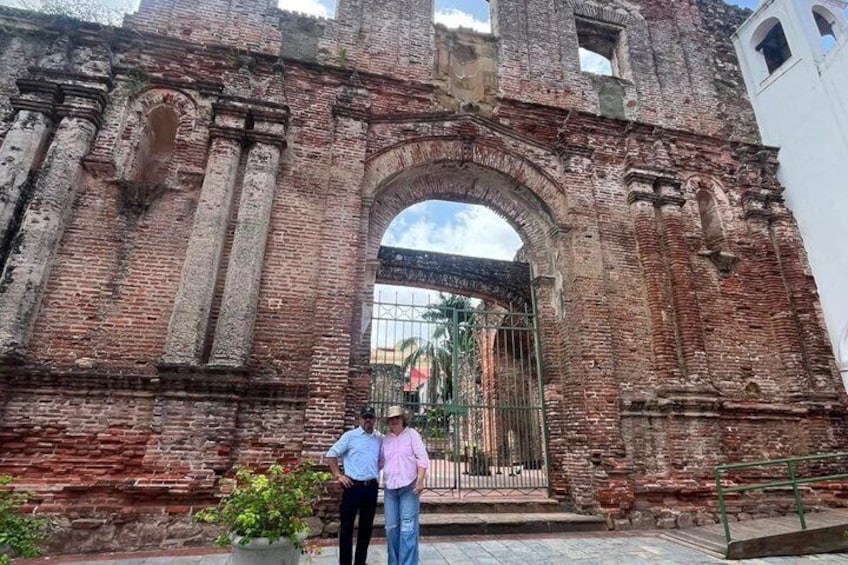 EXPLORE PANAMA City 100% Private + Old Town + Canal + Poin 2