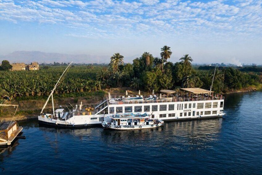 4 Day Luxury Dahabiya Nile Cruise Aswan to Luxor 1