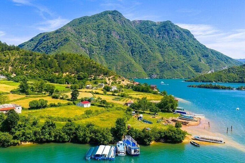 Private Speedboat Taxi Tour on Komani Lake and Shala River 3