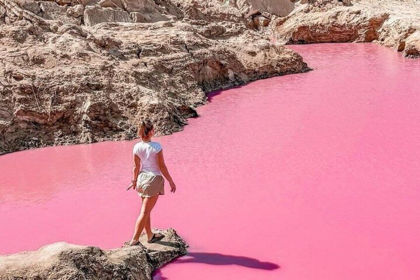 Petra Dead Sea Pink Lake and Salt Beach Private Guided Tour 5