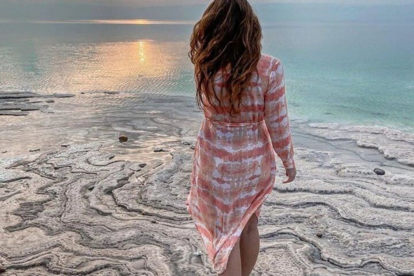 Petra Dead Sea Pink Lake and Salt Beach Private Guided Tour 4