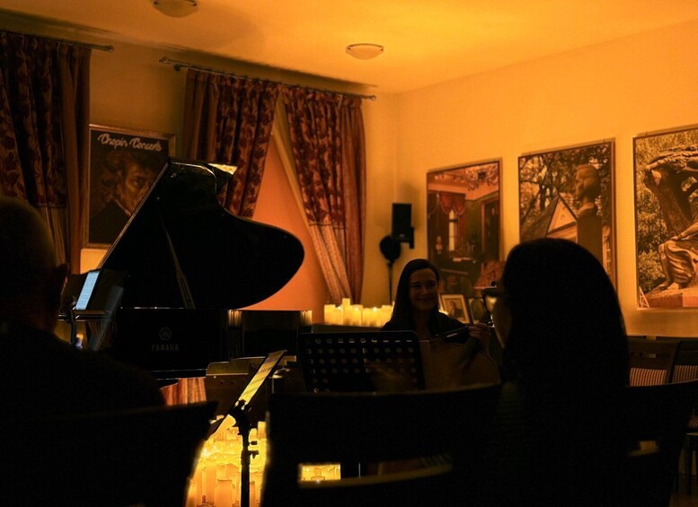 Picture 5 for Activity Krakow: Queen Live Music at Chopin Gallery 5