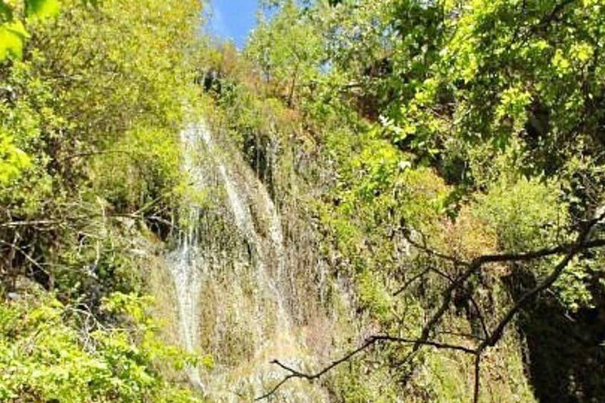 Malibu Waterfall eMTB & Hiking Adventure (Beginner) 4