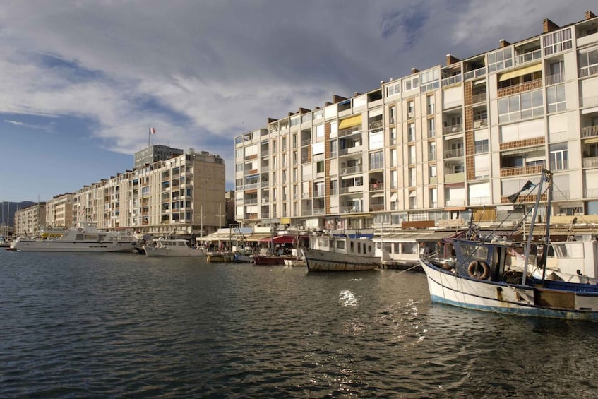 Picture 3 for Activity Toulon: Express Walk with a Local in 60 minutes 3