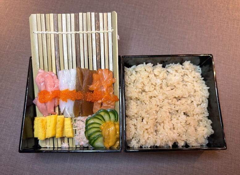 Picture 2 for Activity Tokyo: All-You-Can-Eat Crab, Sushi, Sake with Ama Diver Show 3