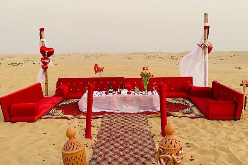 Romantic Dune Dinner Experience in Abu Dhabi 1