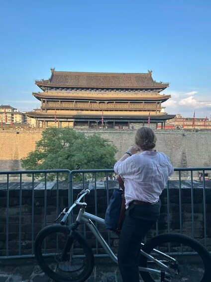 Picture 3 for Activity Xi'an: Small Group City Wall Bike Tour with Guide in Sunset 5
