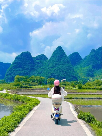 Picture 4 for Activity Yangshuo: Private Day Tour Through Ink Painting from Guilin 5