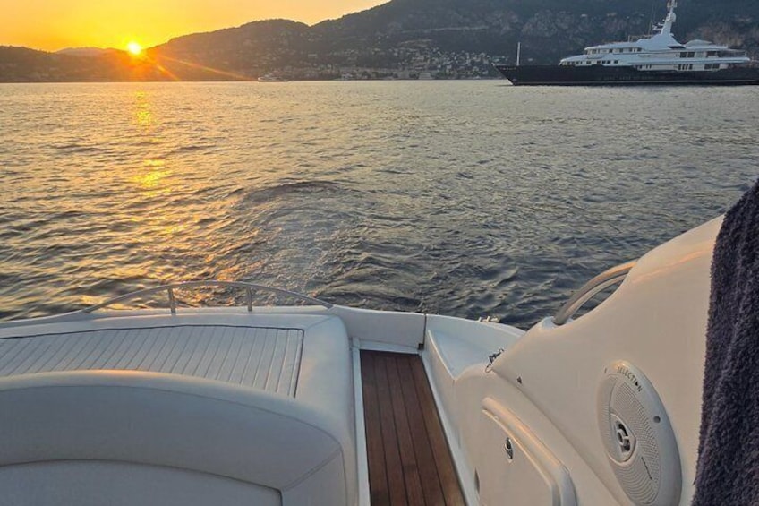 Private boat rental between Nice and Monaco 3