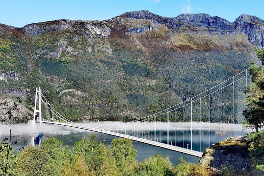 Flexible Private tour Hardangerfjord and hiking Vøringsfossen 1