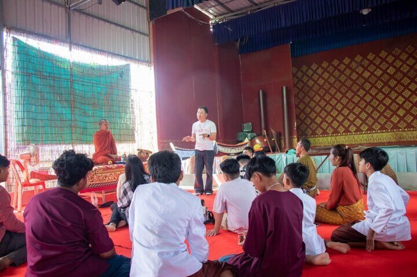 DARA HUOT SHARES ABOUT THE MEANING BEHIND OFFERING CONSUMALES TO BUDDHIST MONK IN ONE OF HIS MEANINGFUL ENCOUNTERS EXPERIENCE 3