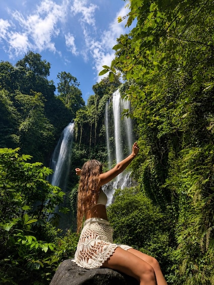 Bali: Sekumpul & Fiji Fall, Handara Gate & Wanagiri Hill 1
