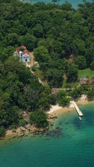 Picture 16 for Activity Ilha Grande: Private Tour with BBQ, Blue Lagoon and More Beaches 3