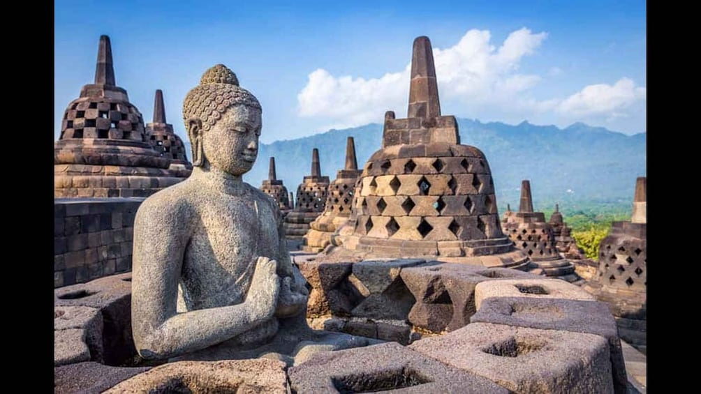 Yogyakarta; Borobudur Temple Structure & Cycling at Village 1