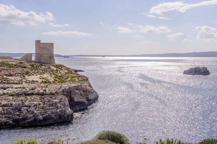 Gozo and Comino: 9 Bays Cruise Including Snack and Transport 2