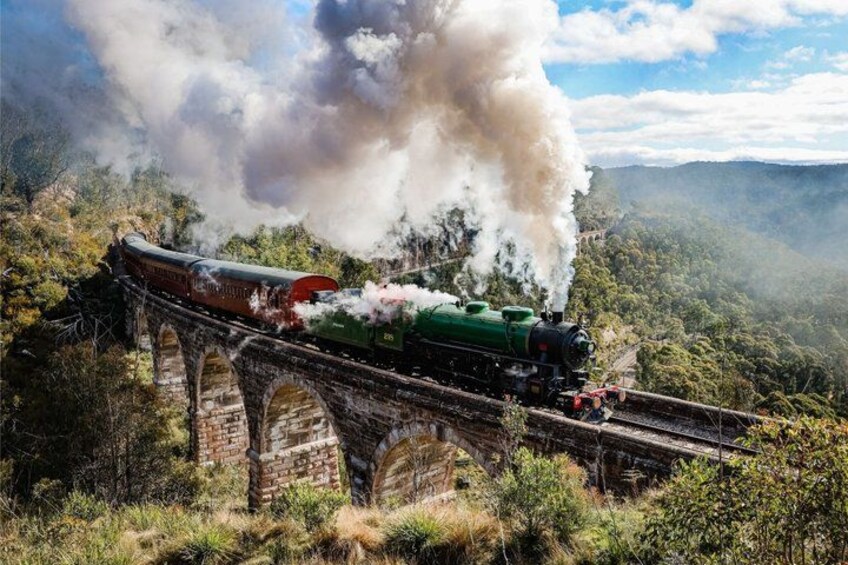 Blue Mountains Steam Train + 3 Sisters + Scenic World + SYD Ferry 1