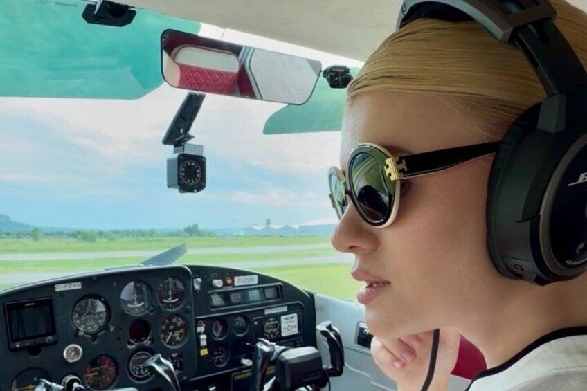 25-Minute Private Lakeshore Scenic Flight from Burlington 2