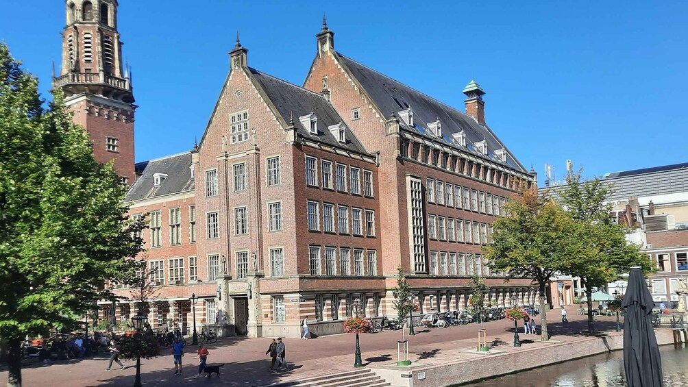 Picture 18 for Activity Leiden: Hidden Spots & Local Stories Walking Tour 5