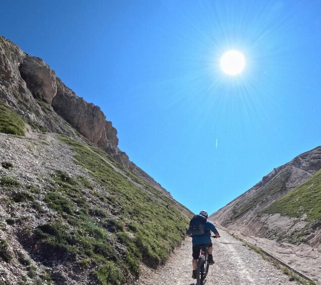 Picture 12 for Activity Dolomites: Thrills on an e-MTB among dreamy landscapes and authentic flavors 2