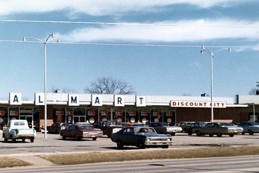 Walmart History and Heritage Bentonville Sightseeing Tour 1
