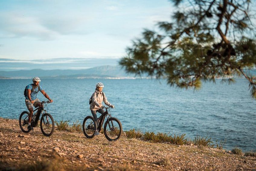 Private E Bike Wine Tour in Korcula 4