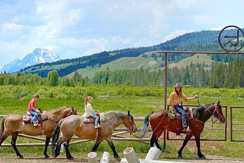 Jackson Hole Horseback Riding & Lunch in Bridger Teton NF 1