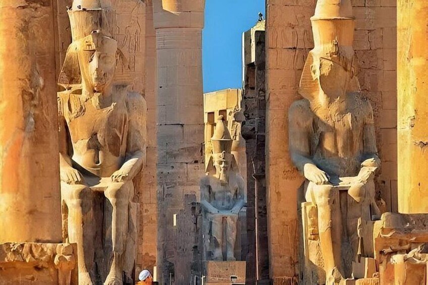 Cairo to Luxor Overnight VIP Bus/Private Valley of the Kings Tour 3