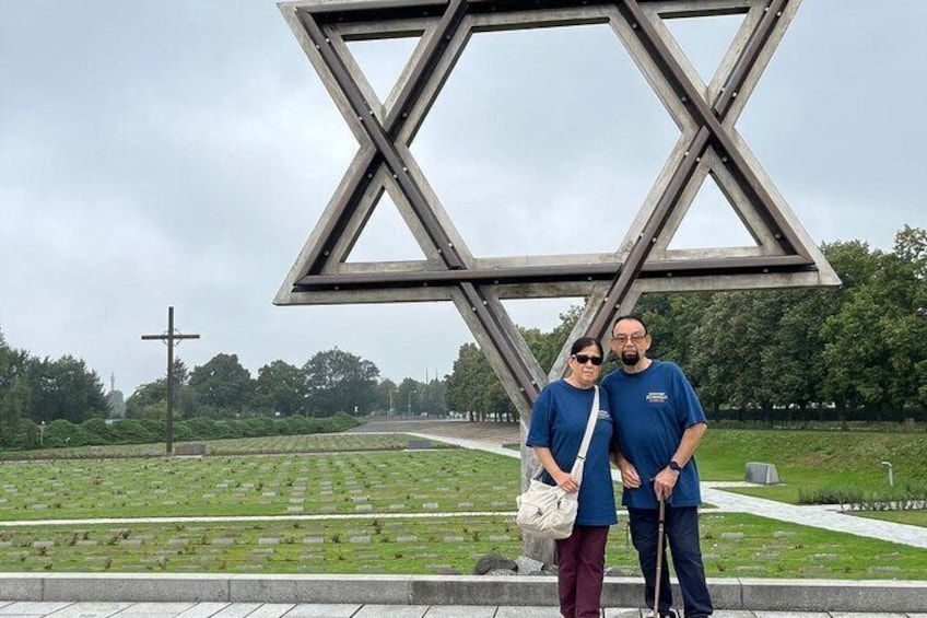 A Star of David, a cross, and a cemetery. 1