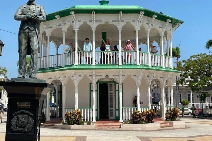 Puerto Plata City Tour: Umbrella Street 5