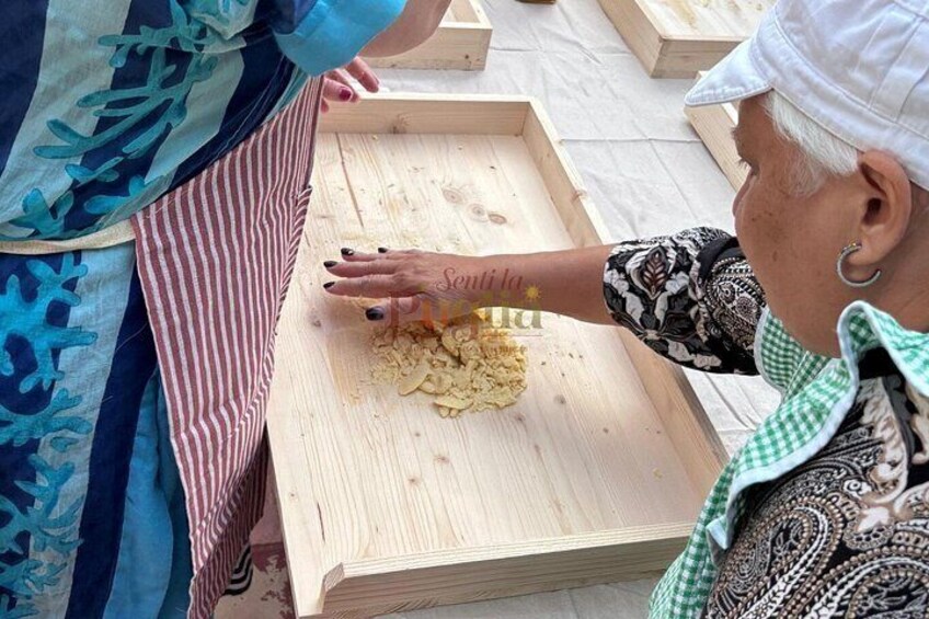 Orecchiette Cooking Class with Apulian Dinner and Wine 2