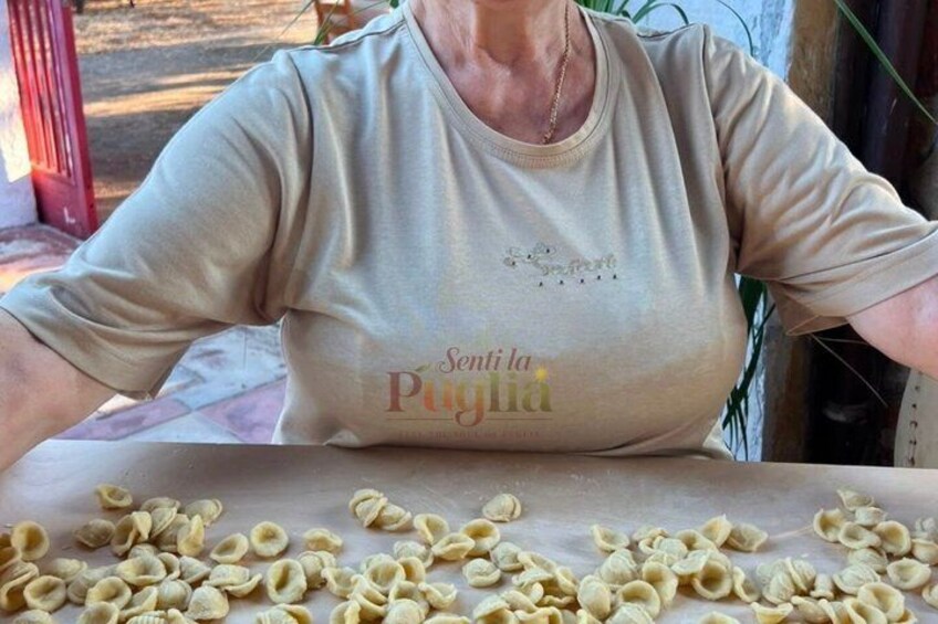 Orecchiette Cooking Class with Apulian Dinner and Wine 4