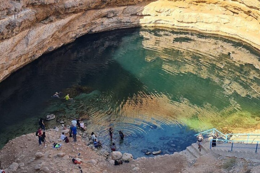 Hidden Paradise Tour: Wadi Tiwi, Bimmah Sinkhole & Fins Beach 4