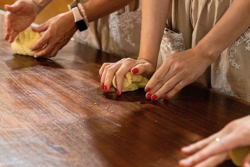 Private Carasau Bread Workshop in Olbia 3