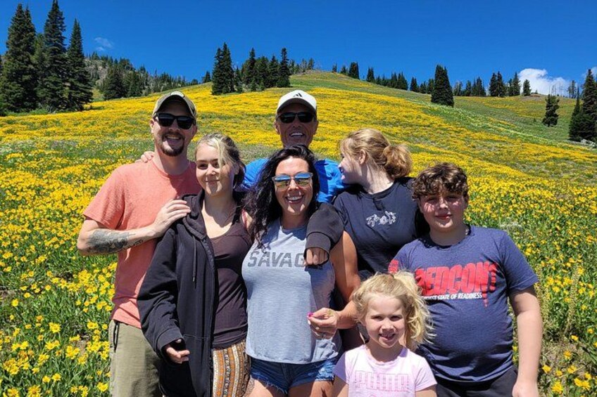Full-Day Guided Yellowstone Day Tour 3
