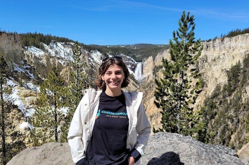 Full-Day Guided Yellowstone Day Tour 3