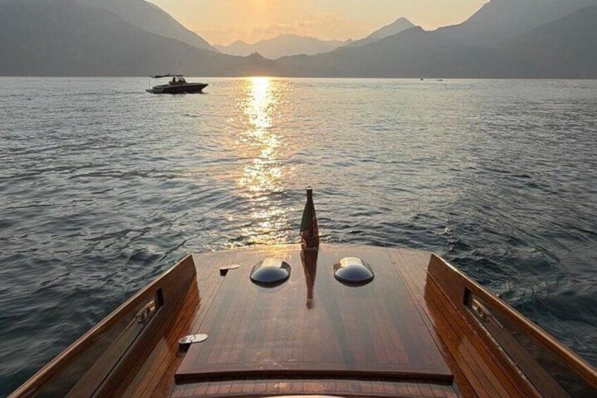 Private boat tour in Lake Como 4