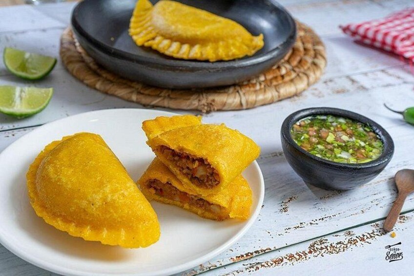 4hr Cooking Class in Medellín with Traditional Recipes and Drinks 5