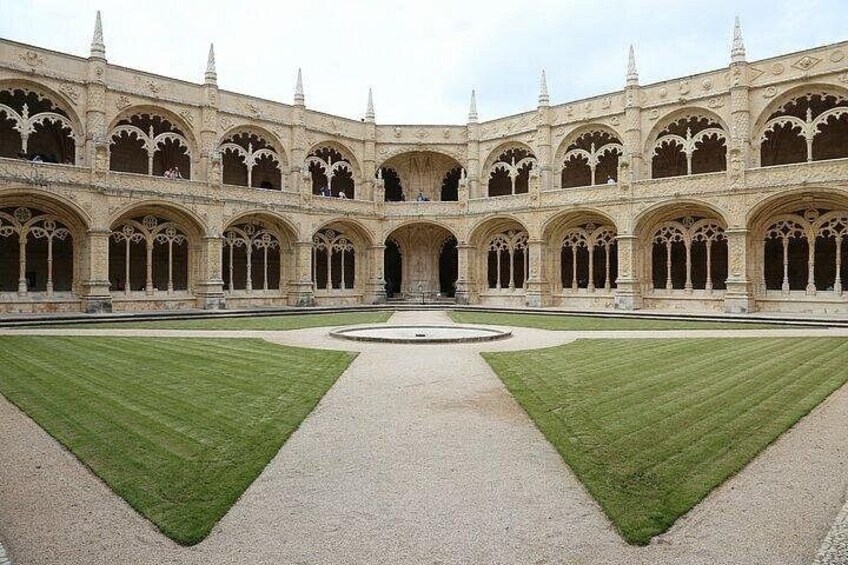 Jeronimos Monastery Entrance Tickets with Host 1