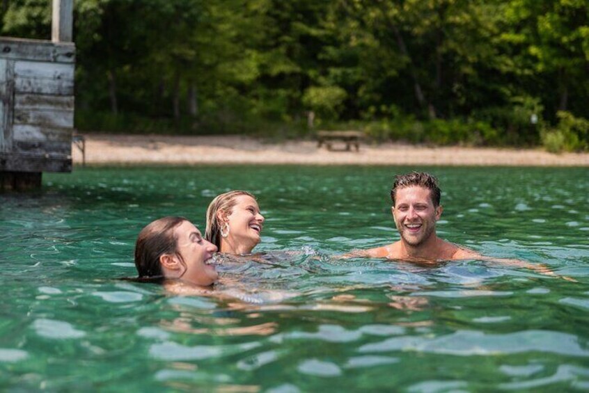 2-Hour Captain-Chauffered Luxury Pontoon Charter from Traverse City (4 yrs & up) 5