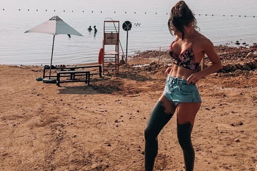 Amman Dead Sea Pink Lake and Salt Beach Private Tour 4